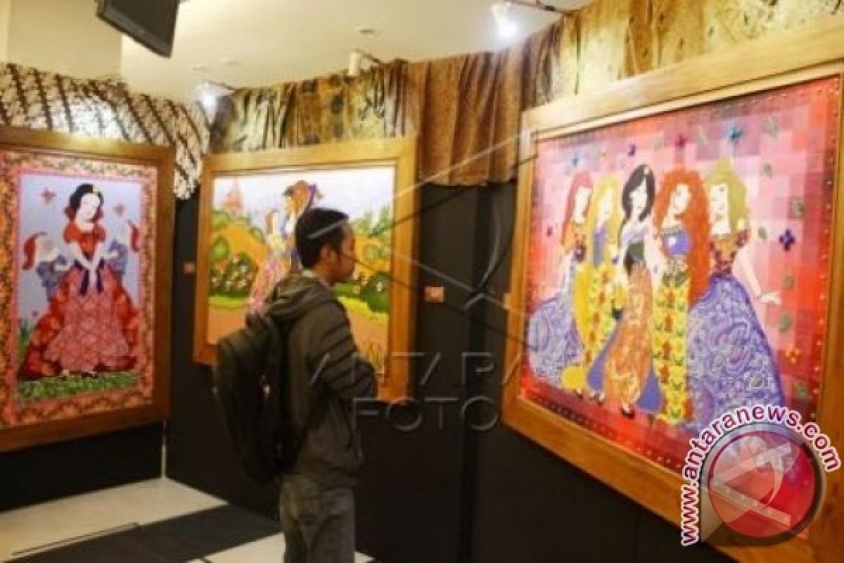 BATIK KARAKTER DISNEY