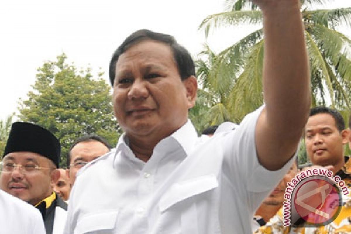 Prabowo Subianto tiba di Puri Cikeas