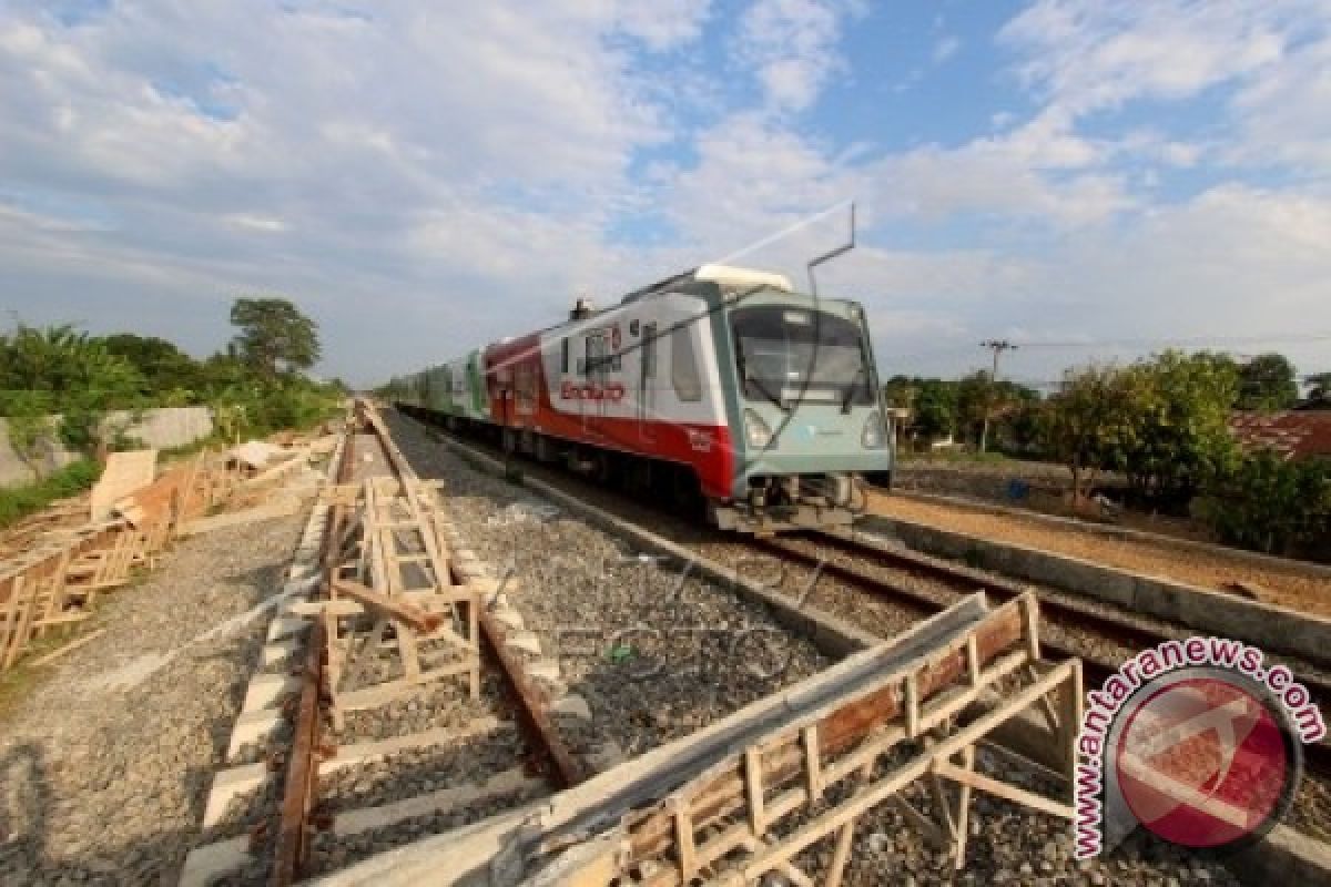 Lima kereta api Medan-Belawan kembali diaktifkan