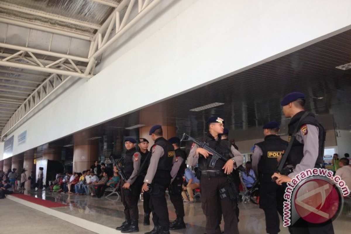 Polda Kalbar Sisir Bandara Antisipasi Masuknya Teroris  