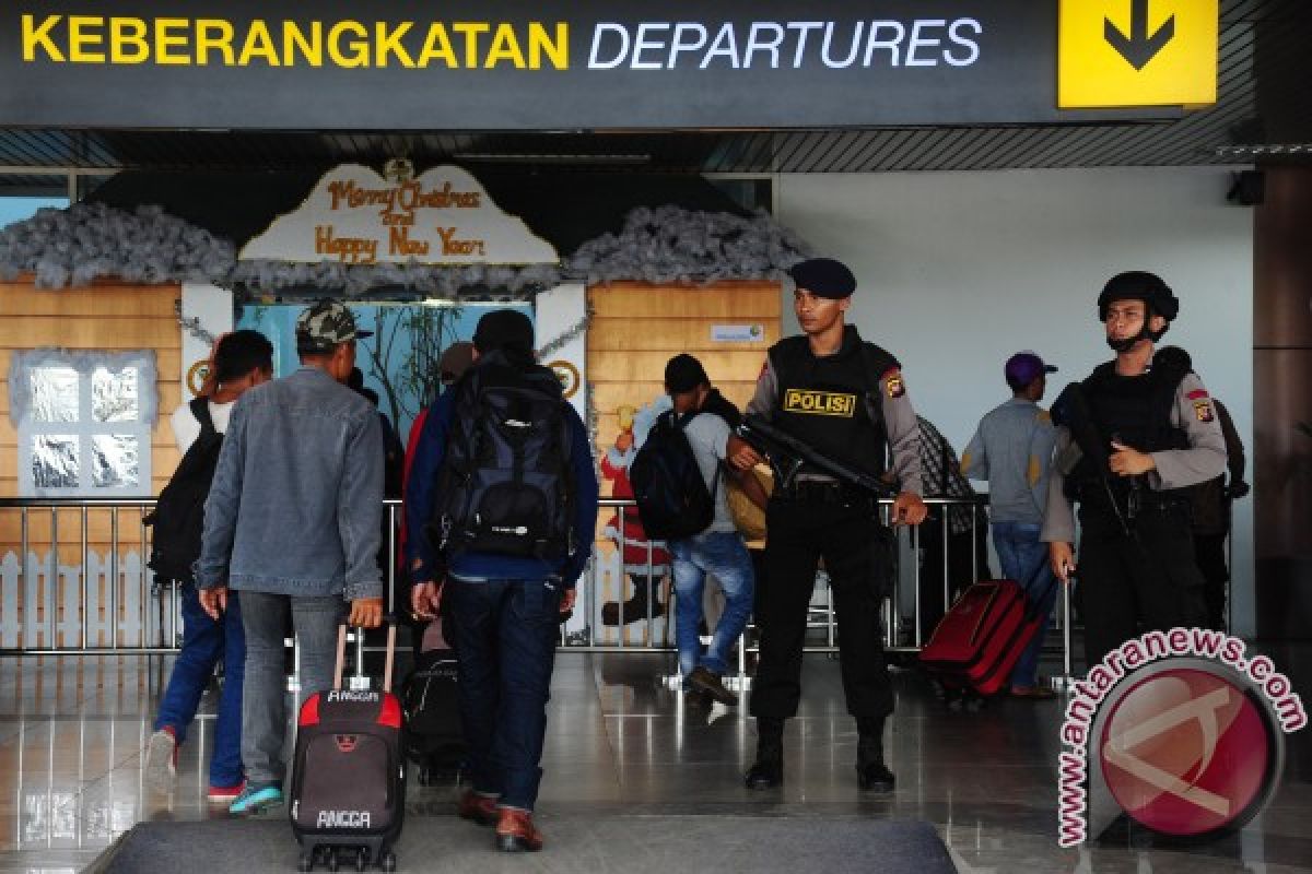 Penumpang sebut bawa bom di Bandara Supadio, penerbangan pesawat ditunda