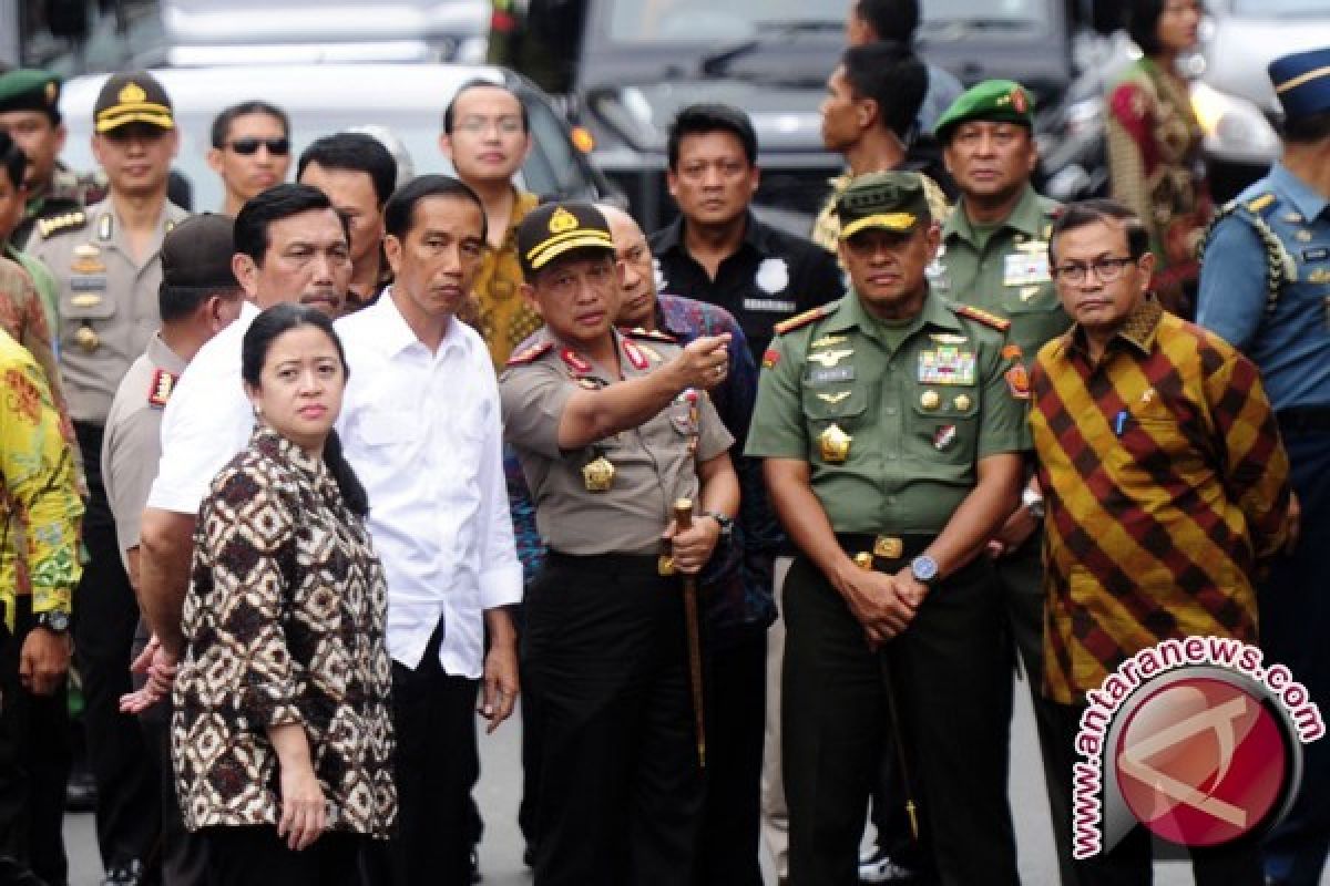 Teror Jl Thamrin Paksa Jokowi Cepat Pulang