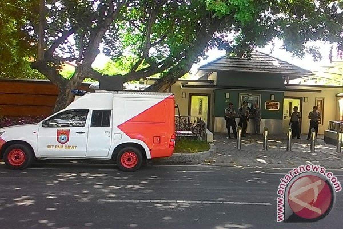 Polisi Amankan Konsulat Jenderal Australia Di Bali