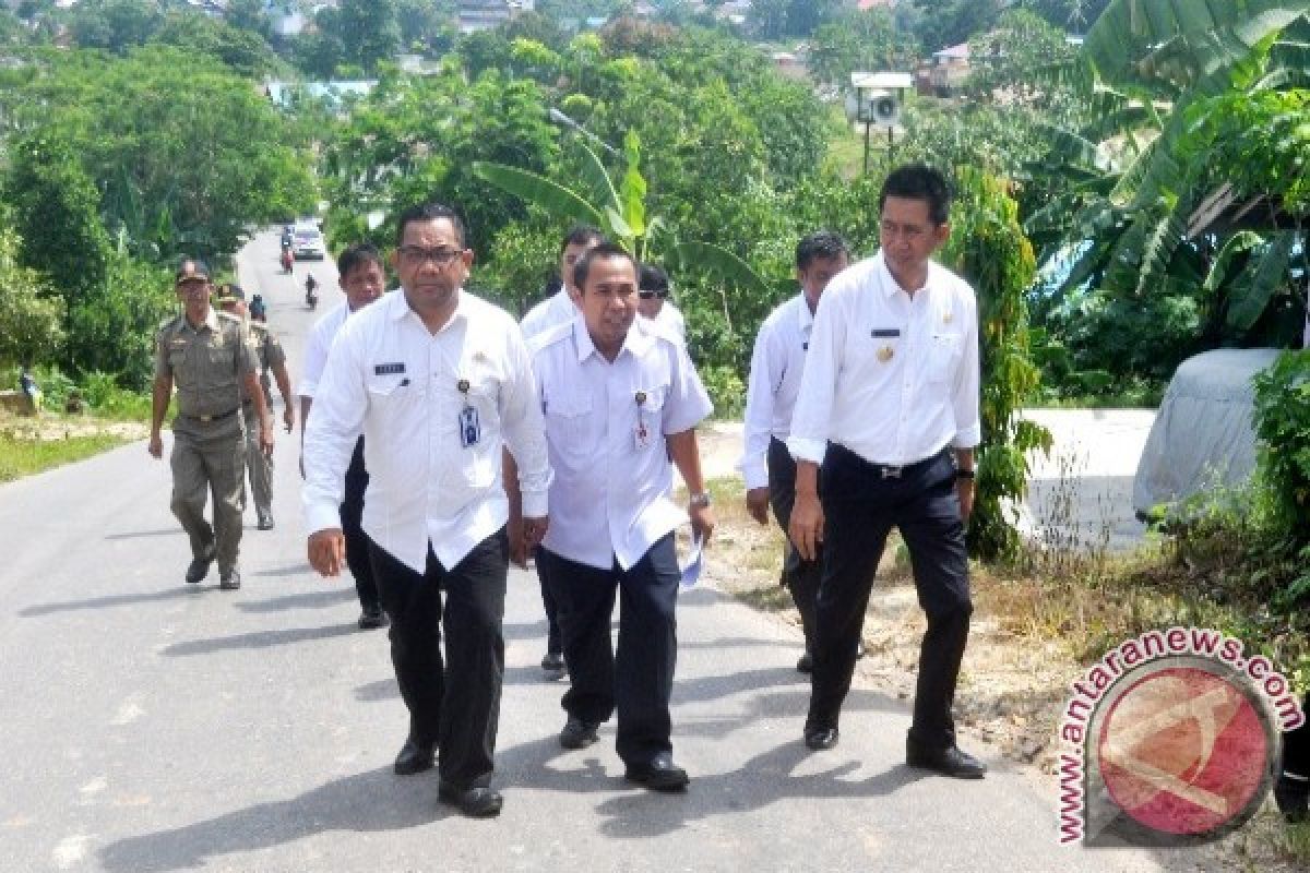 Ruas Jalan Bukit Bambu Barito Utara Diperbaiki 