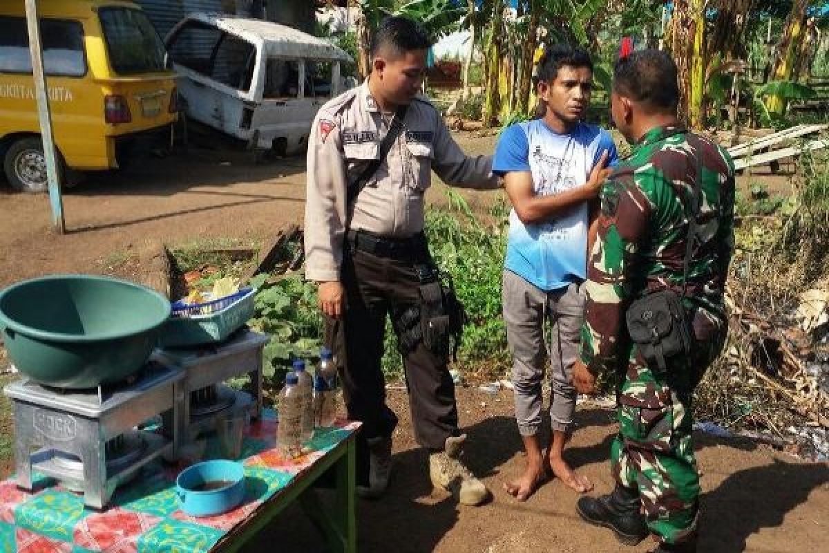 TNI-Polri gerebek "markas" pembuatan minuman keras