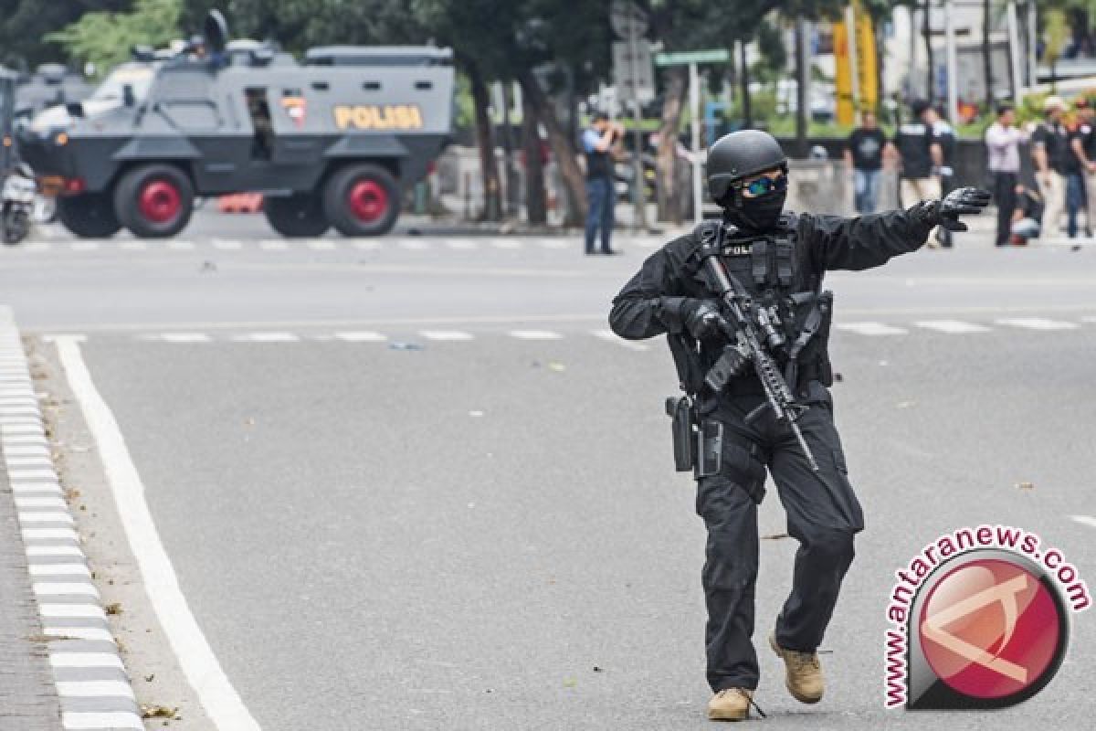 Polisi temukan bendera ISIS di rumah tersangka pengeboman