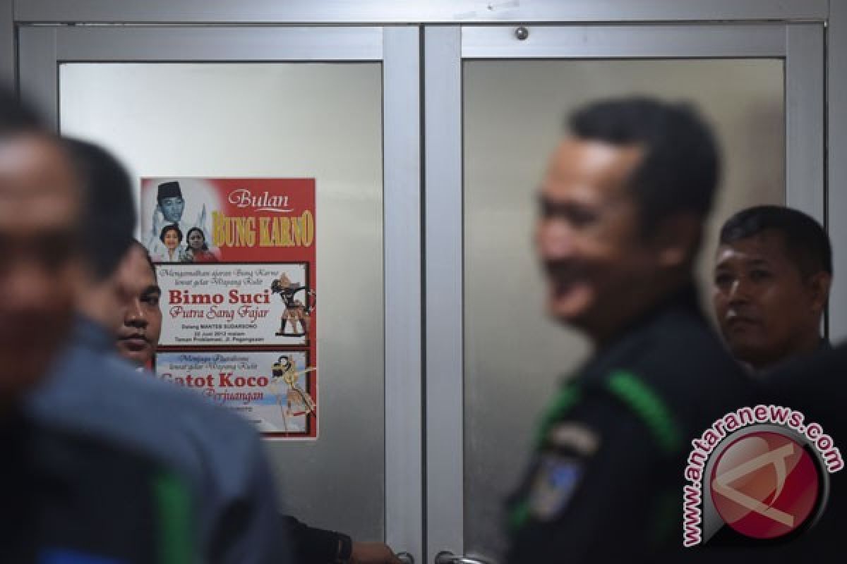 DPR prihatin anggotanya ditangkap KPK