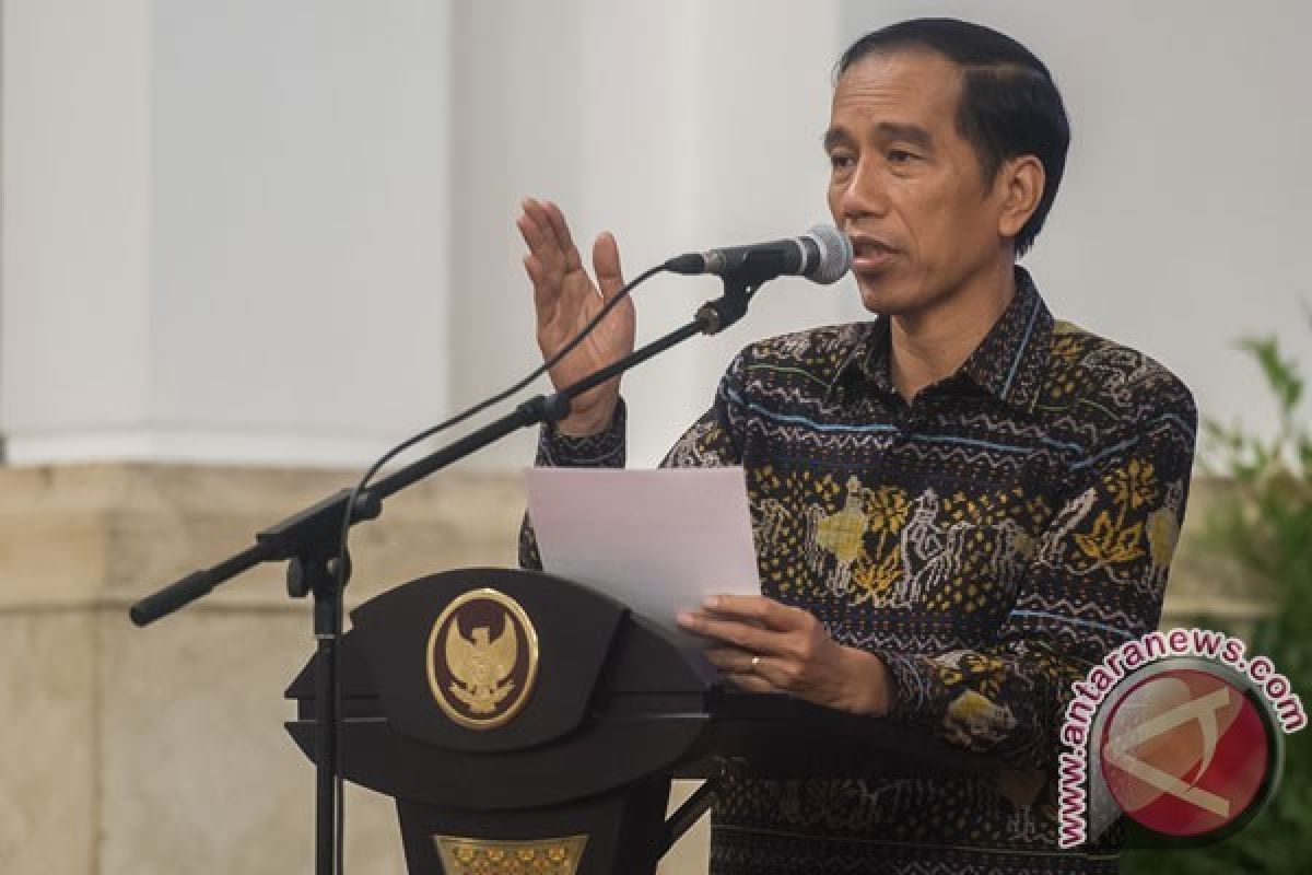 Presiden Jokowi:  "holdingisasi" untuk memperkuat daya saing BUMN