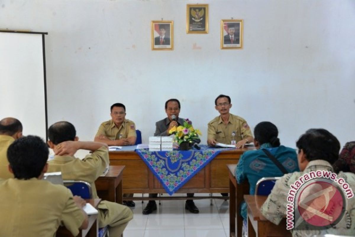 Buleleng ajak perbekel studi banding pertanian Tangerang