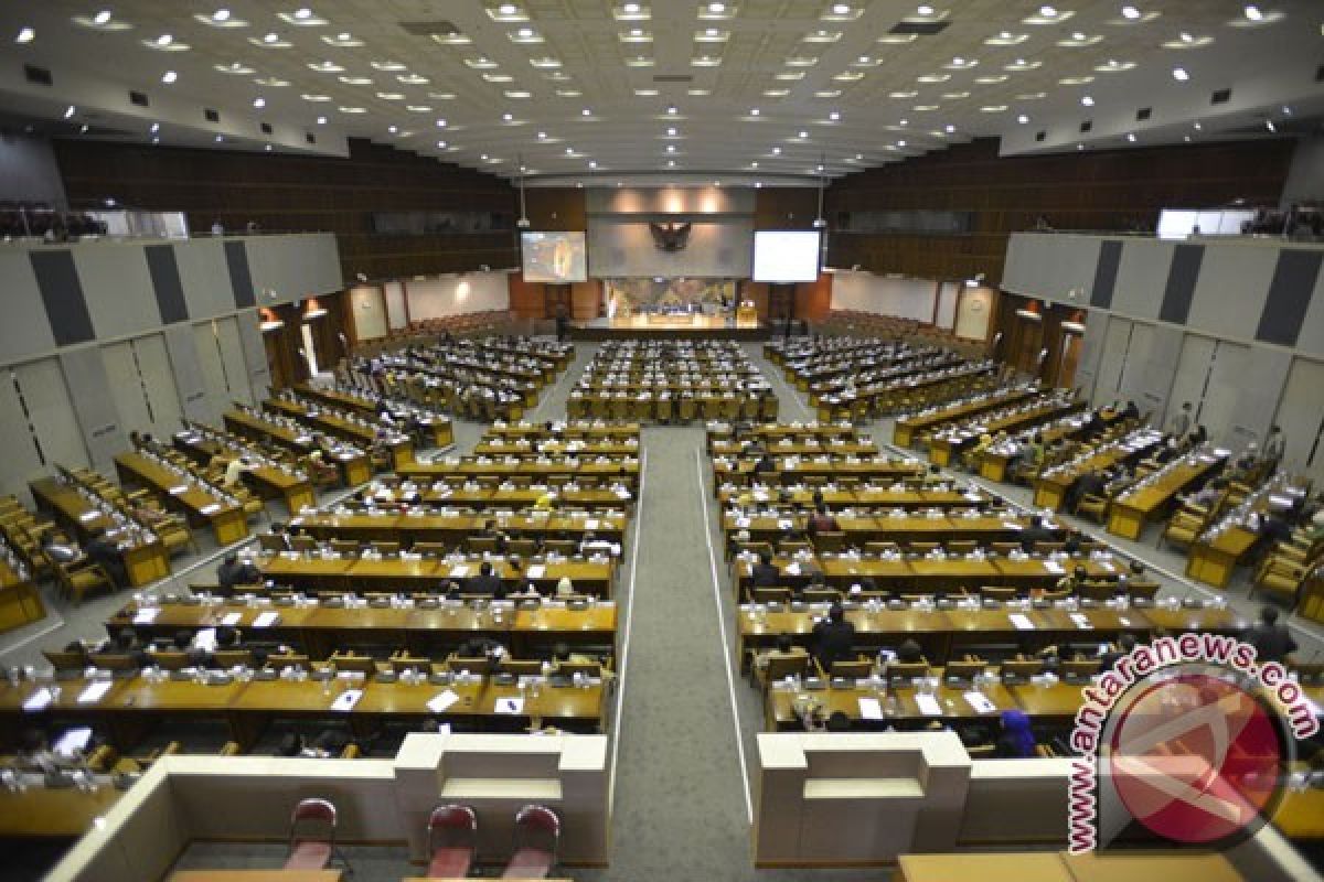 Tak Sepakat, Sejumlah Fraksi "Walk Out" Paripurna