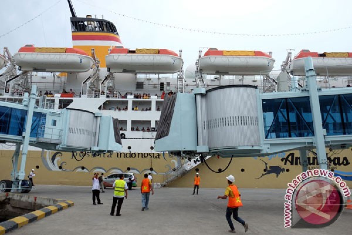 Pelindo I perpendek "dwelling time" Pelabuhan Belawan