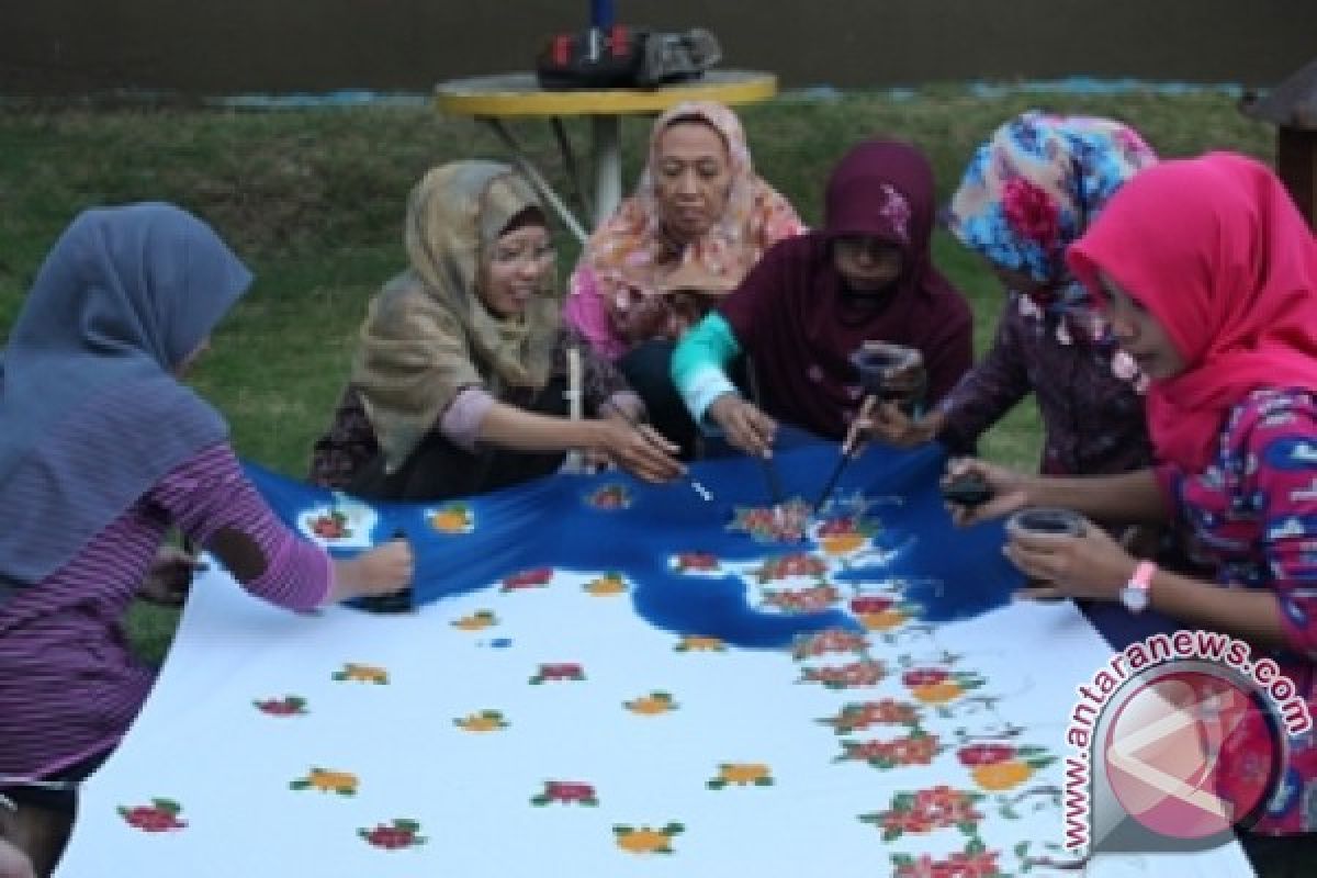 Motif Batik Probolinggo Angkat Potensi Daerah - ANTARA News Jawa Timur