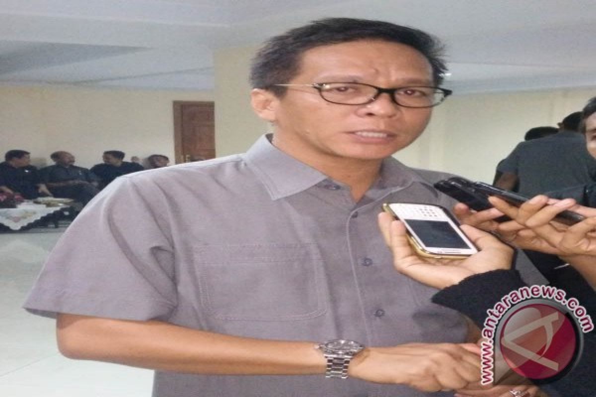 Proyek Infrastruktur Jalan 2016 Gunakan Aspal Buton 