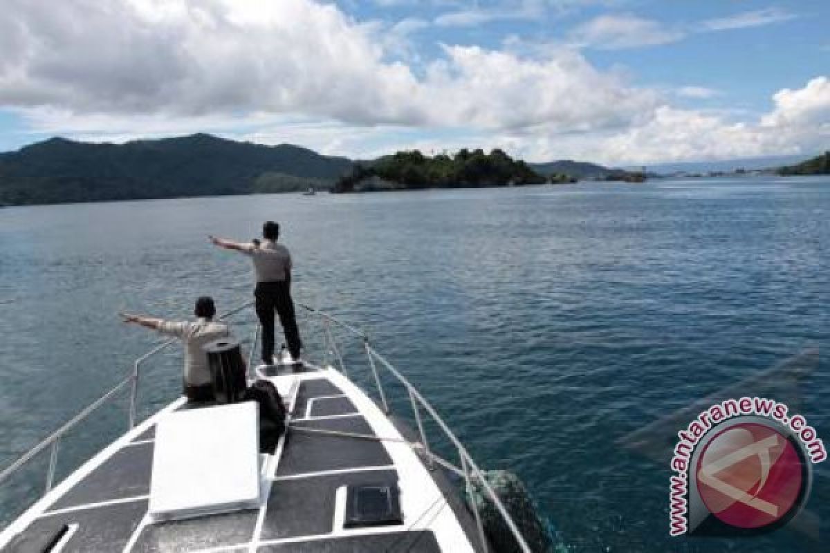 Bareskrim menyita kapal pesiar mewah di Tanjung Benoa