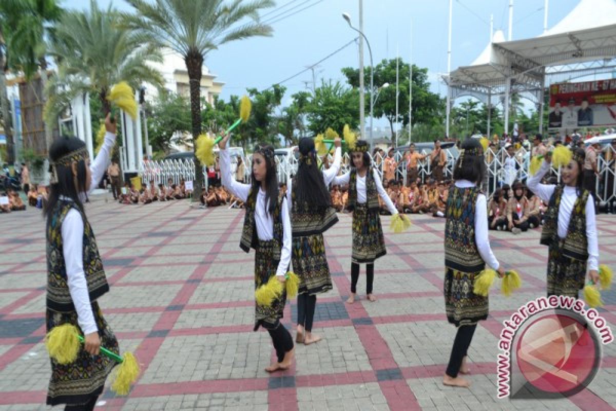 Tarian Naga Luklua Tampil Di Parade Nusantara
