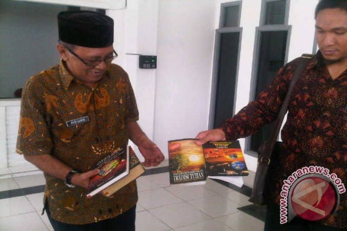 Tiga Buku Gafatar Ditemukan di Kayong Utara