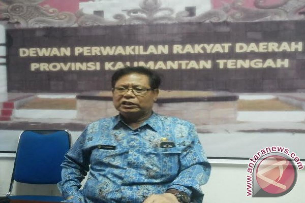 Pembahasan Raperda Kesehatan-Karhutla Selesai di Persidangan III