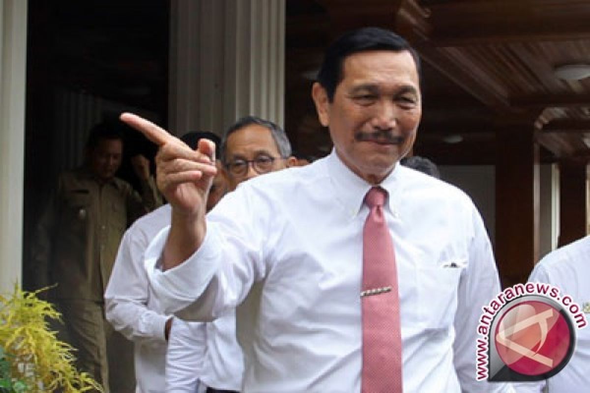 Luhut: Media Elektronik Tak Boleh Sebar 