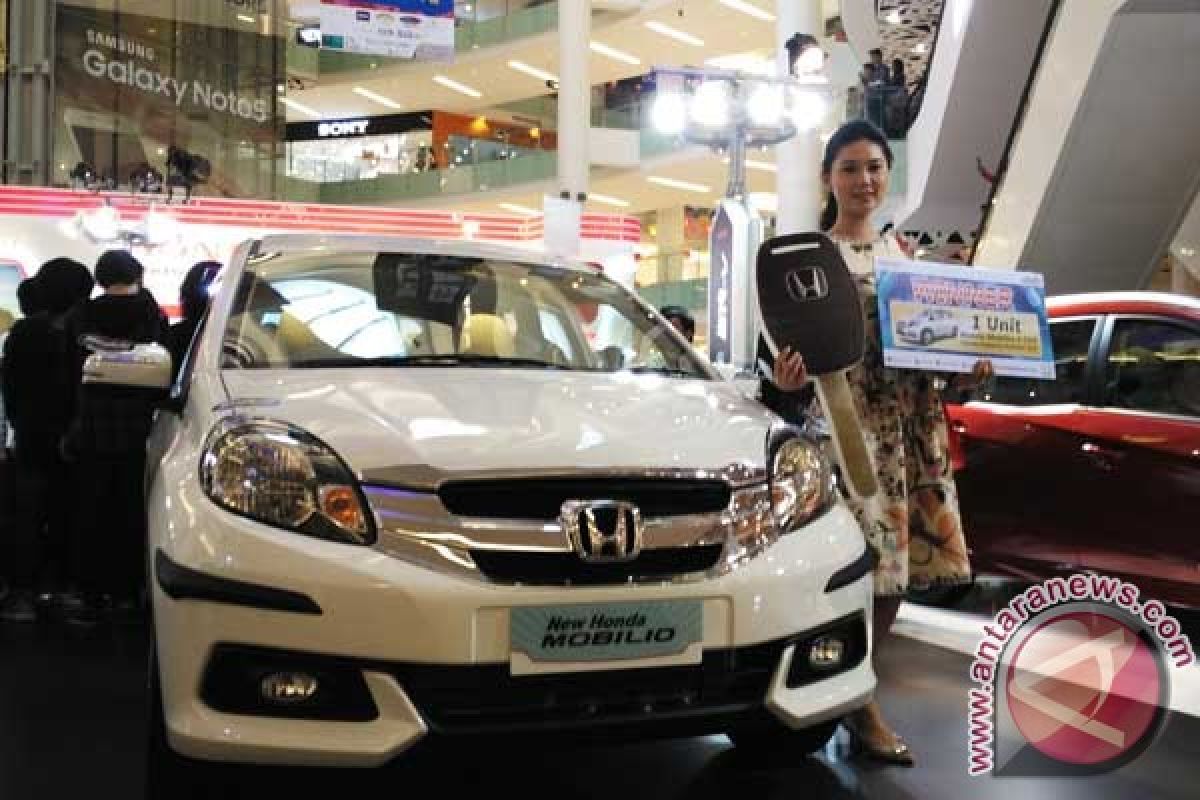 Zendy beli HRV dapat satu Honda Mobilio E CVT