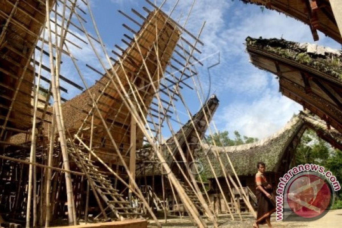 RENOVASI TONGKONAN