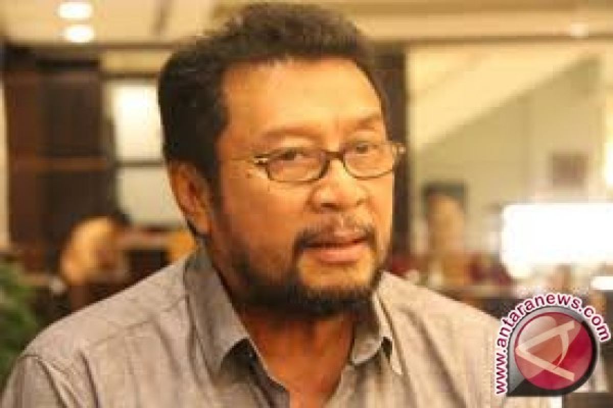 Yorrys: Golkar Wajib Berkarya Dengan Pemerintah