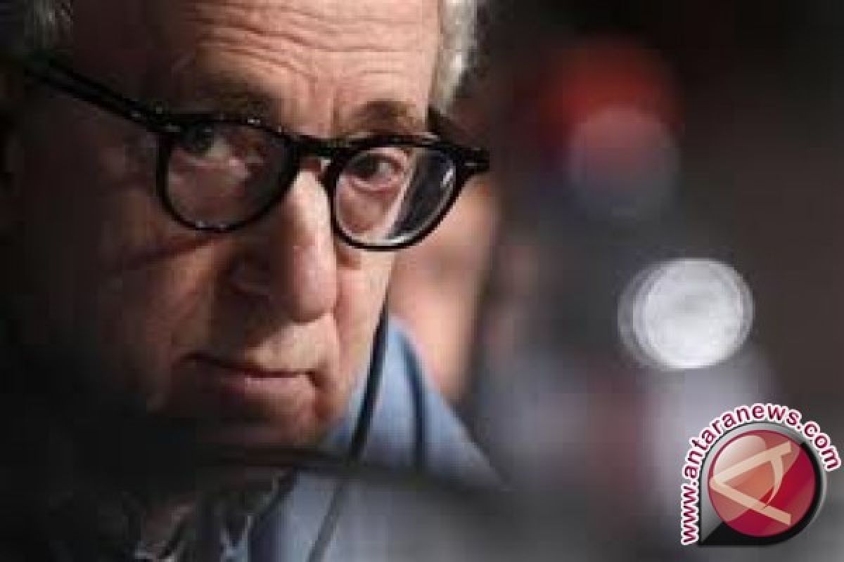 Woody Allen tunjuk Miley Cyrus bintangi serial Amazon