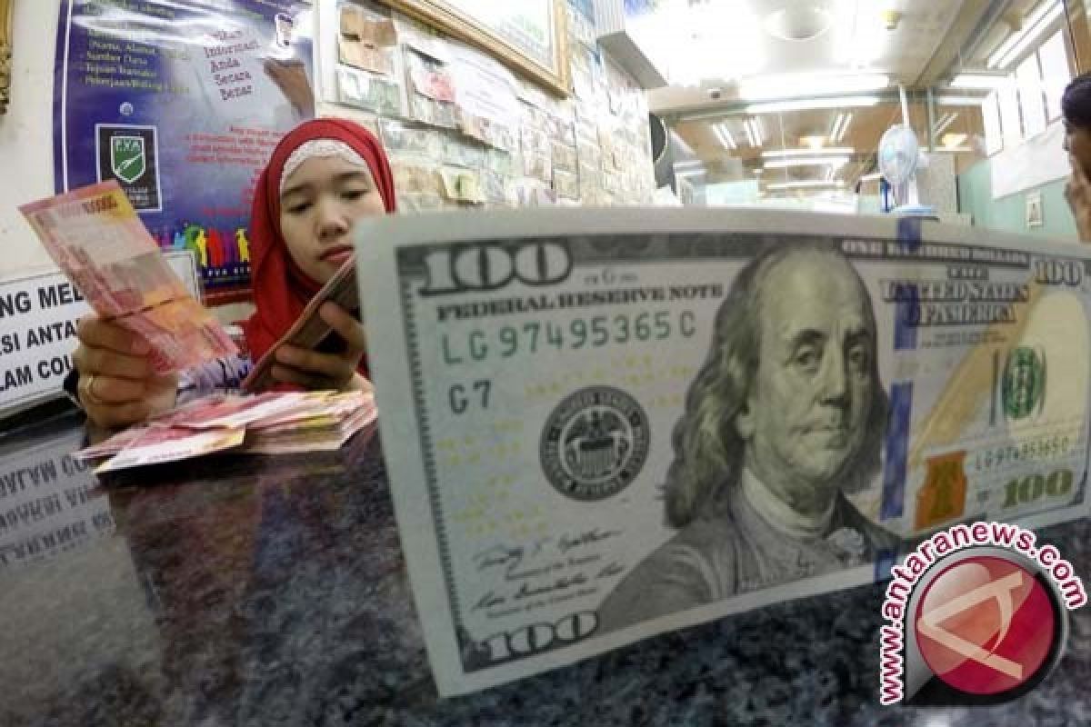 Rupiah Jumat pagi melemah ke Rp14.157