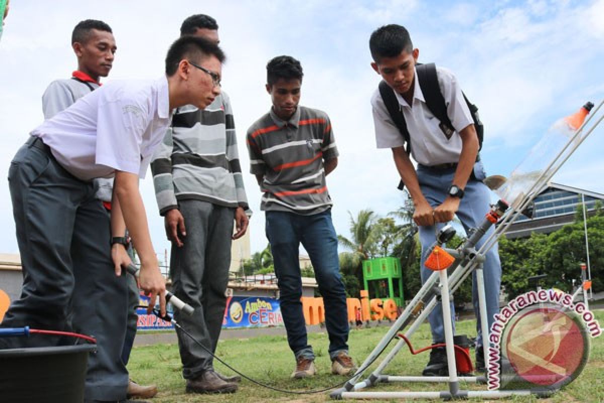 Dua pelajar Ambon ukir prestasi kancah internasional