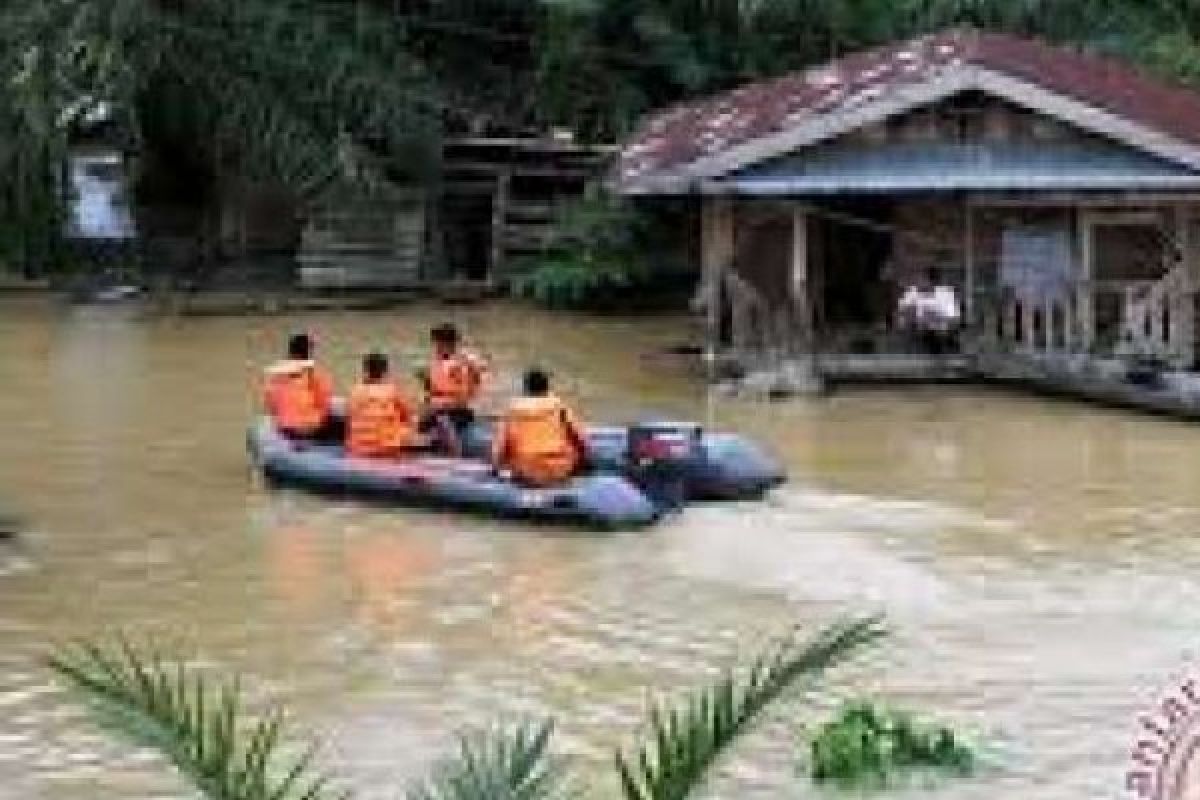 Floods Inundute 175 Villages In Kampar Riau Province