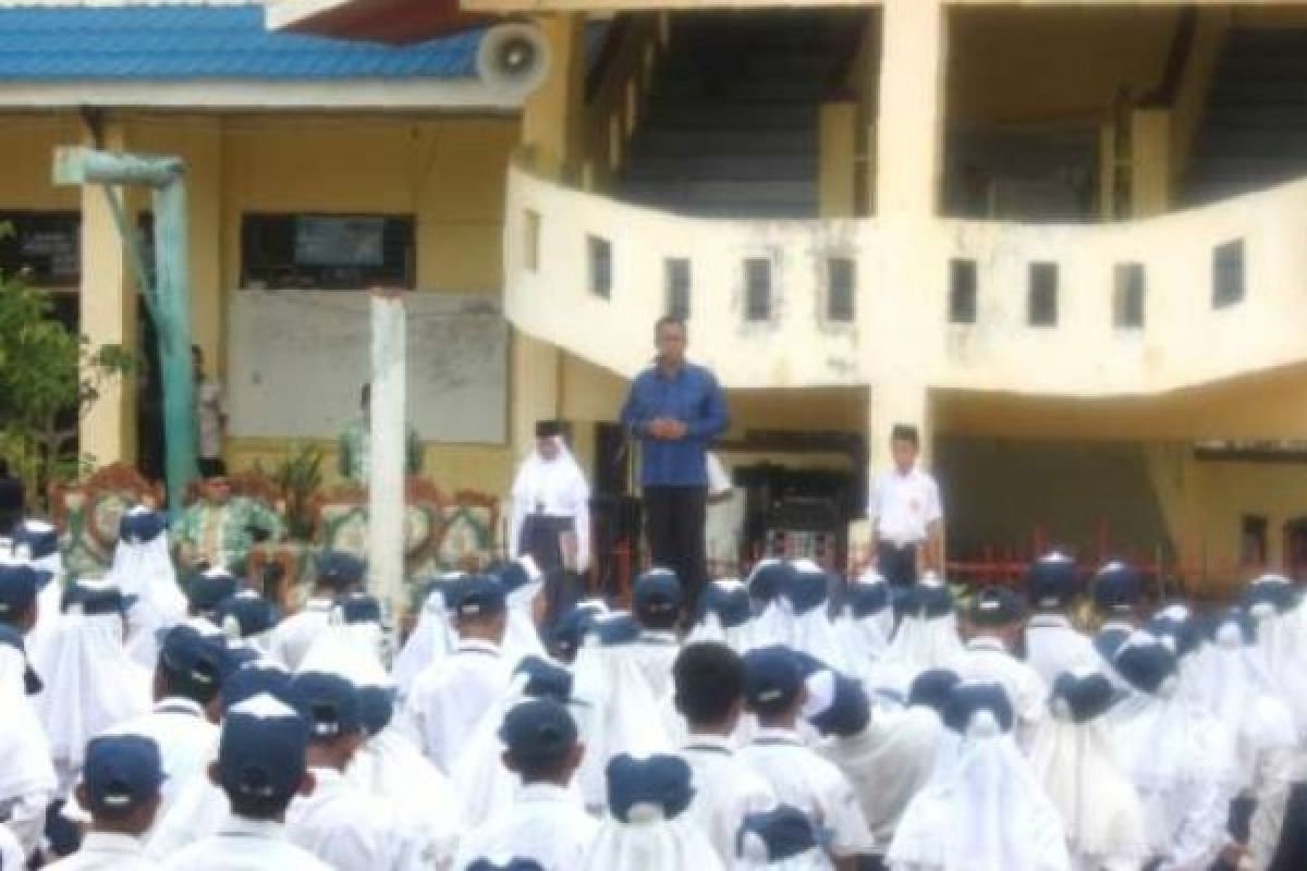 Pertama dalam Sejarah, Bupati Rohil Lantik OSIS SMPN 1 Bangko