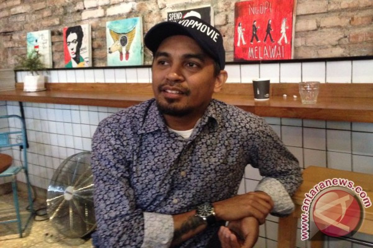 Glenn Fredly tetap bertahan dengan lagu galau