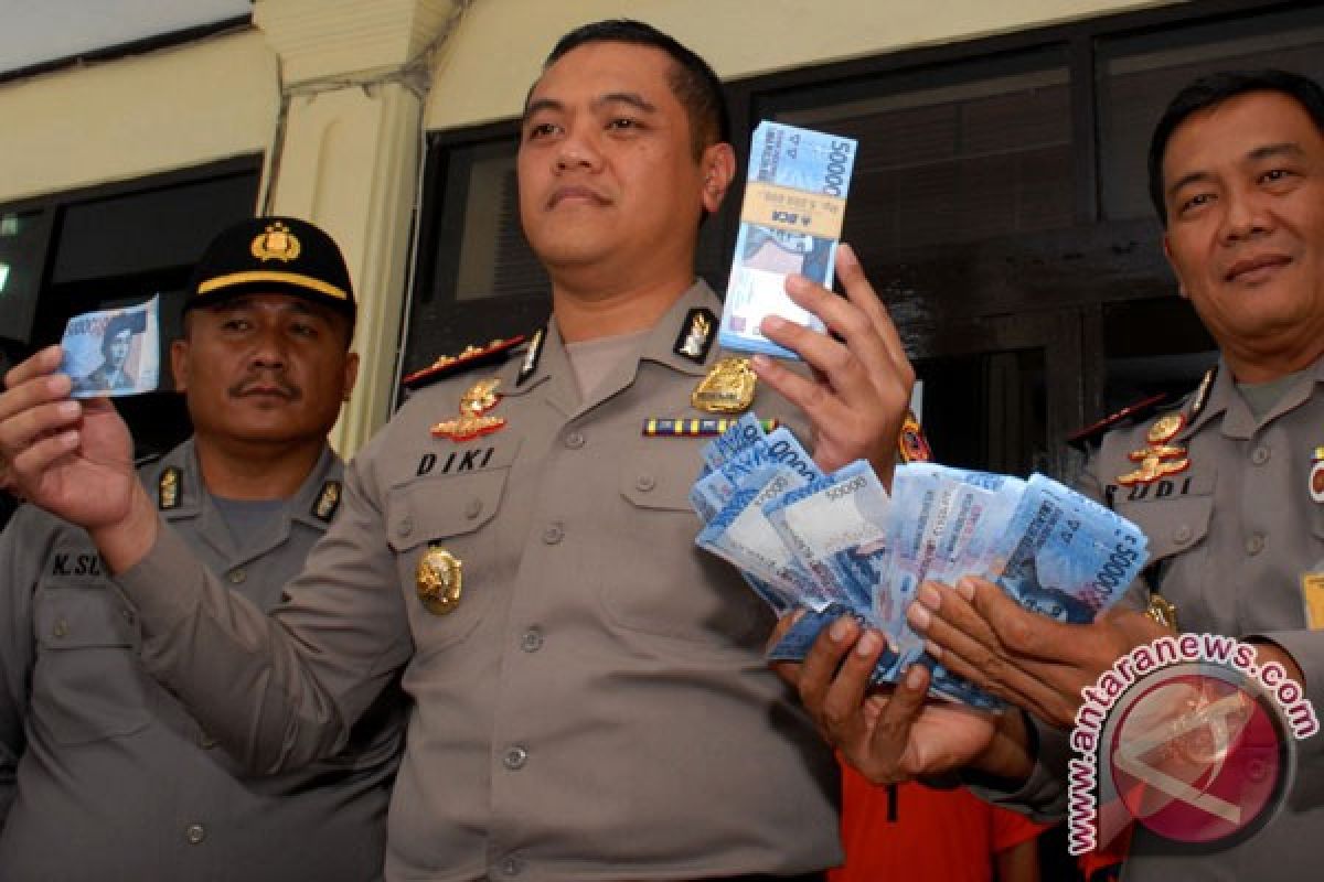 Polres Cianjur menangkap pengendar uang palsu