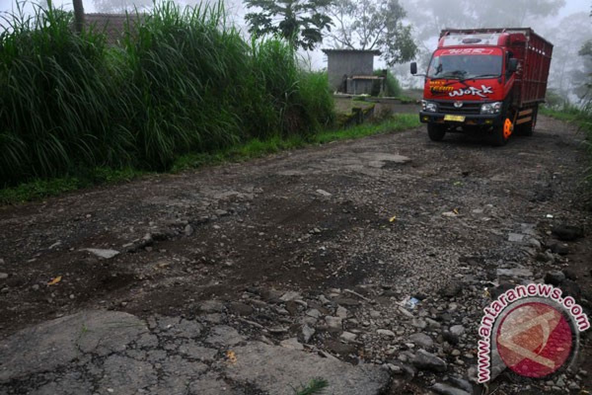 Banyak warga Merapi menikah di bawah umur