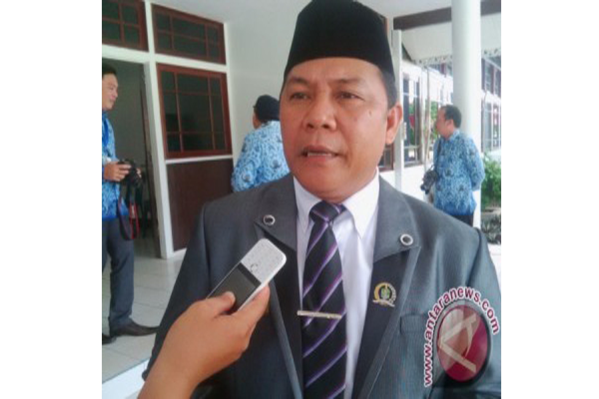 Ajak sarjana kembangkan potensi perikanan perkebunan Kapuas Hulu