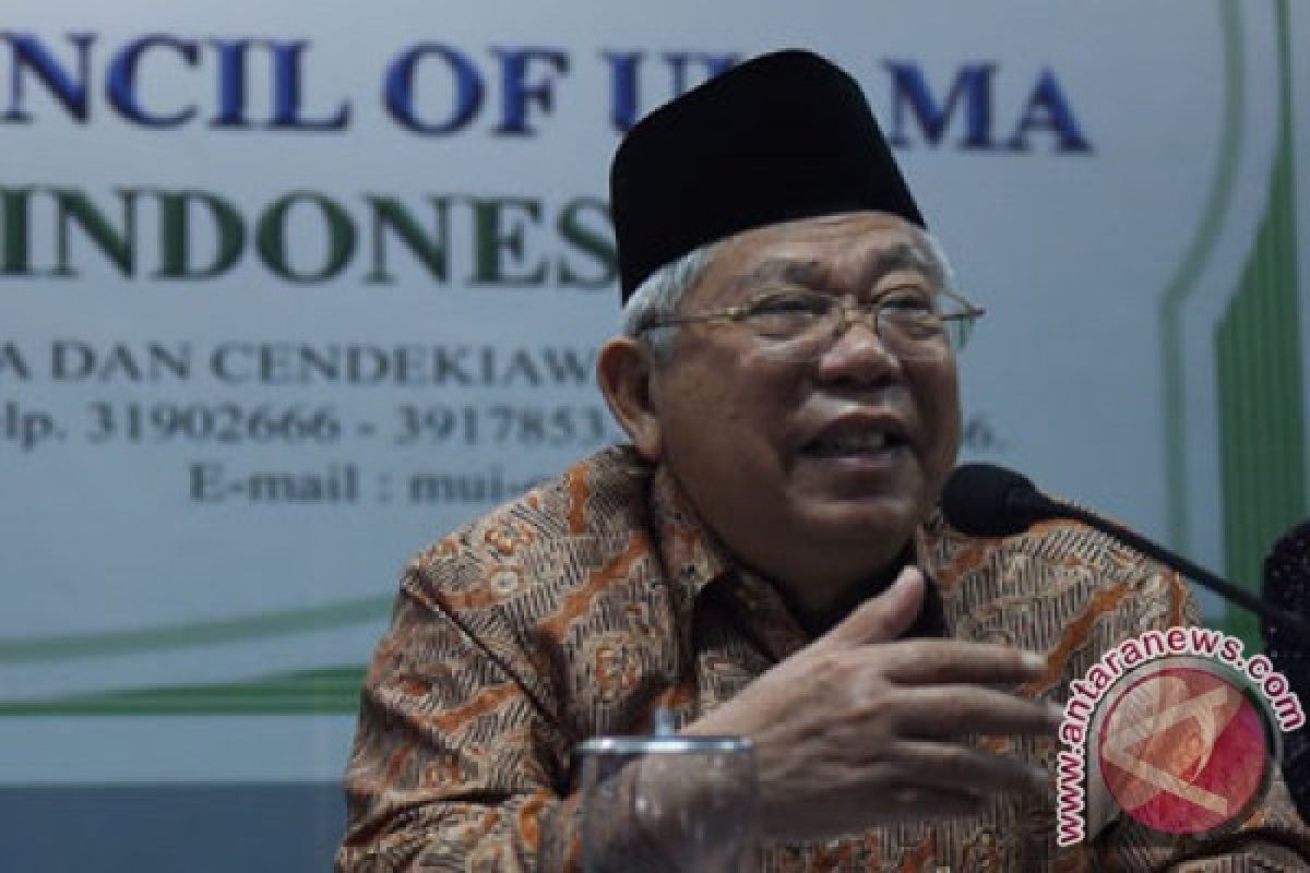 Ketua Umum MUI sebagai imam shalat GMT 2016