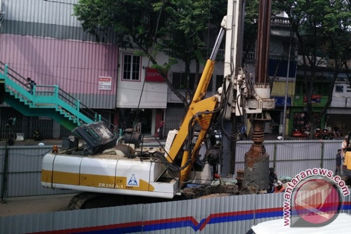 Pemancangan tiang LRT gunakan bor pile