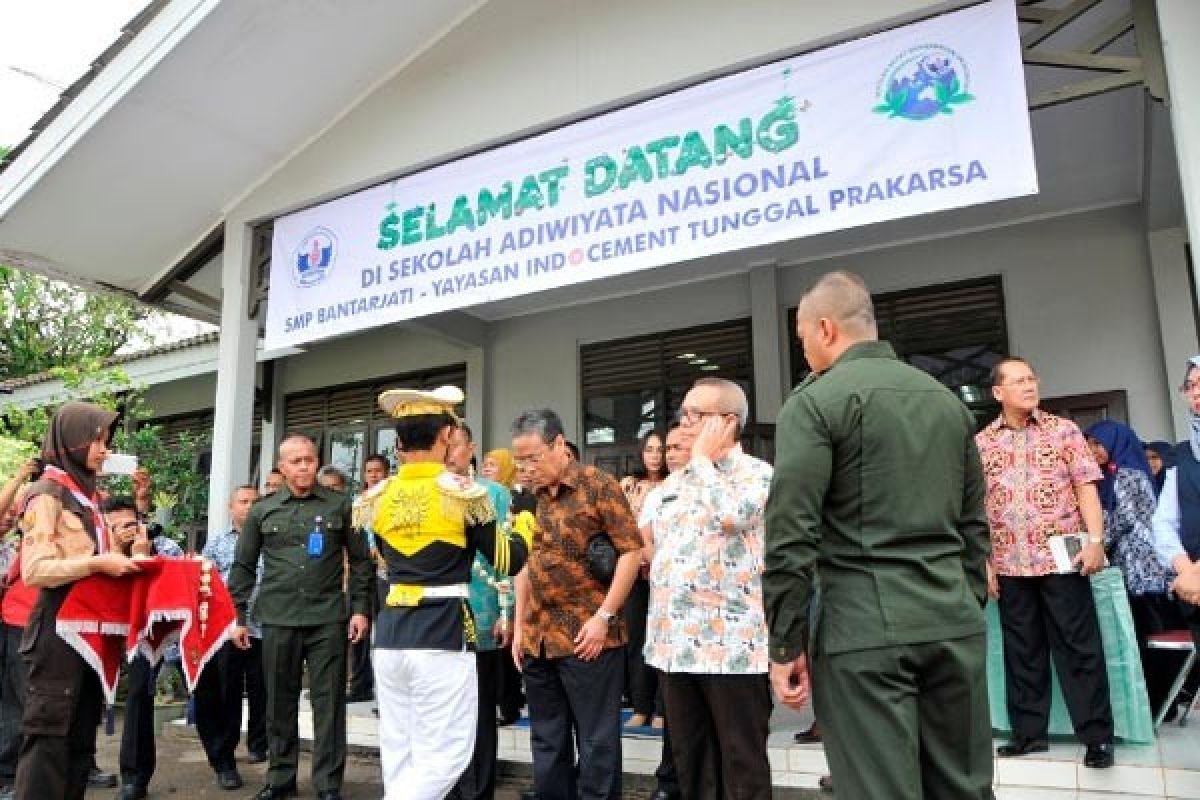 Sekolah Binaan Indocement Raih Adiwiyata Nasional 