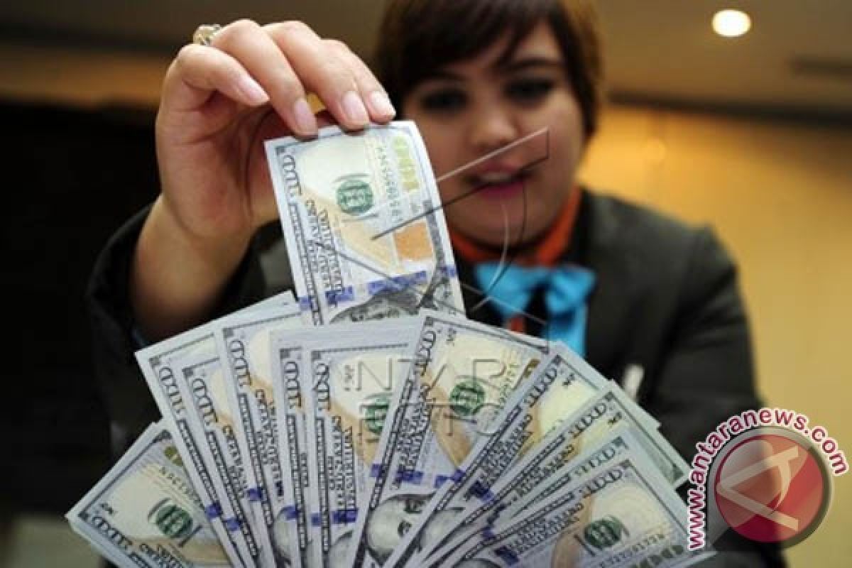 Dolar AS Melemah di Tengah Data Ekonomi yang Tidak Menggembirakan