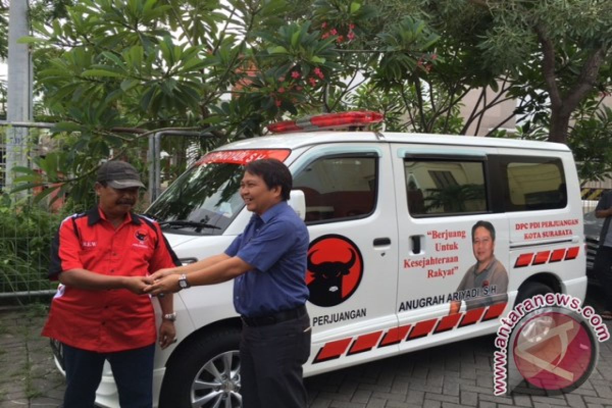 Legislator Surabaya Sediakan Ambulans Gratis untuk Warga