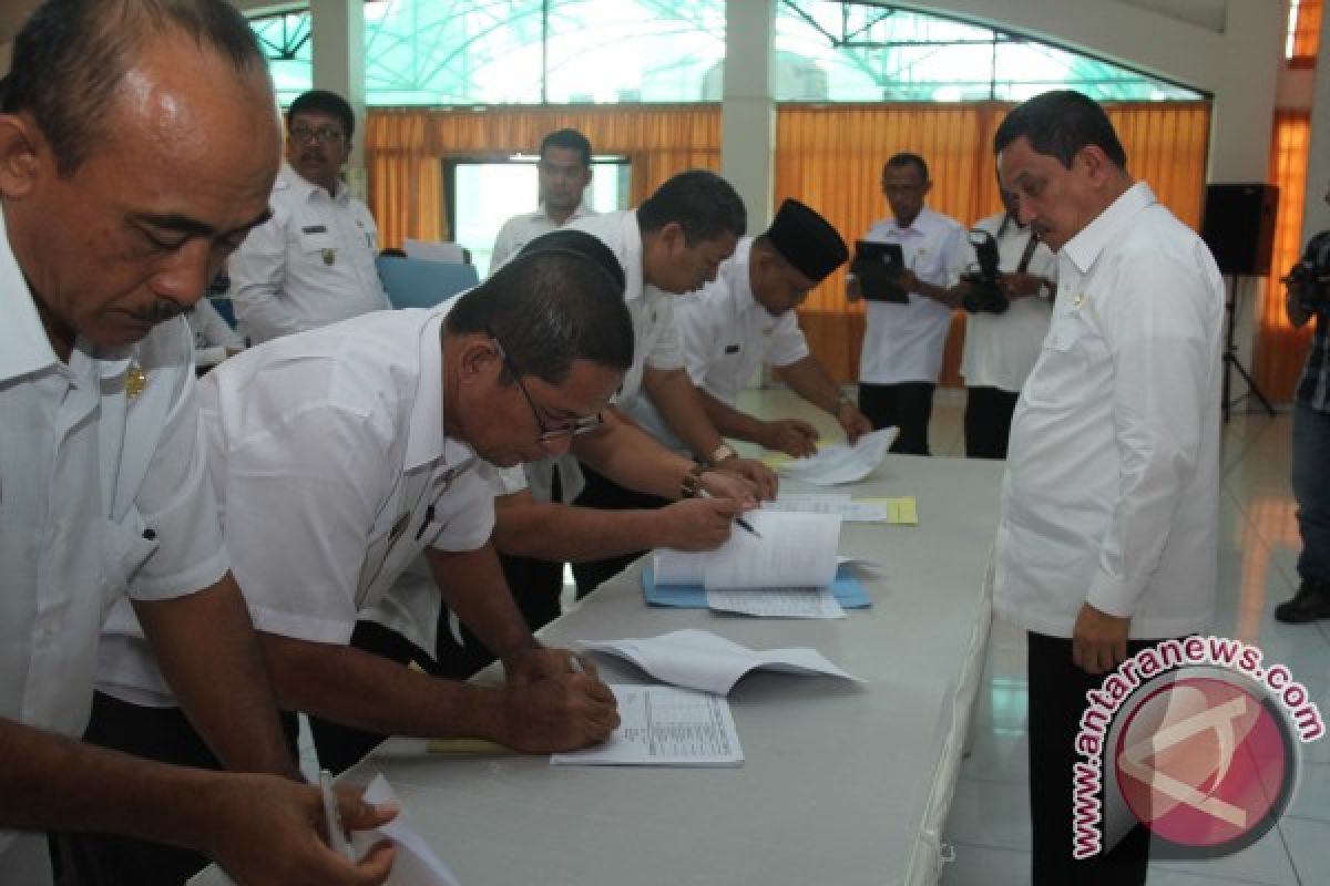 Pemkab Asahan Lakukan Perjanjian Kinerja Tahun 2016