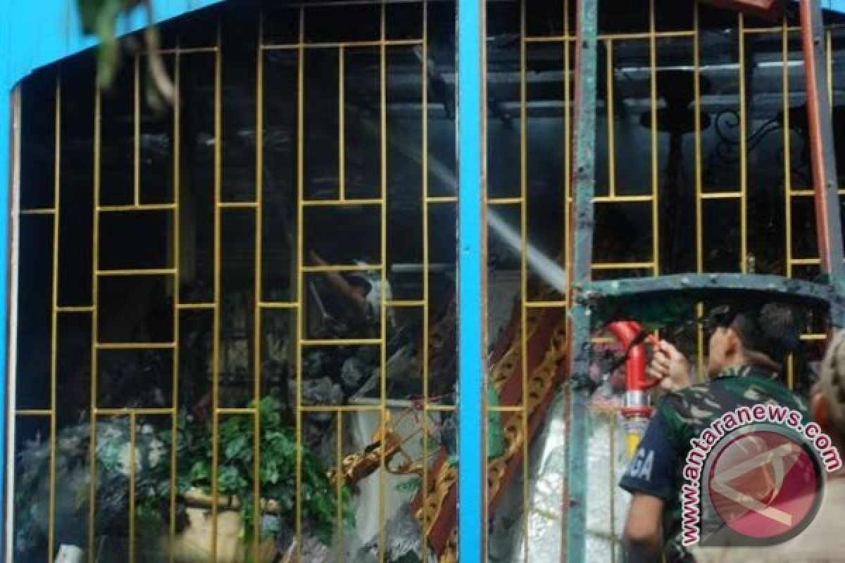 Gudang Salon di Muara Teweh Habis Terbakar 