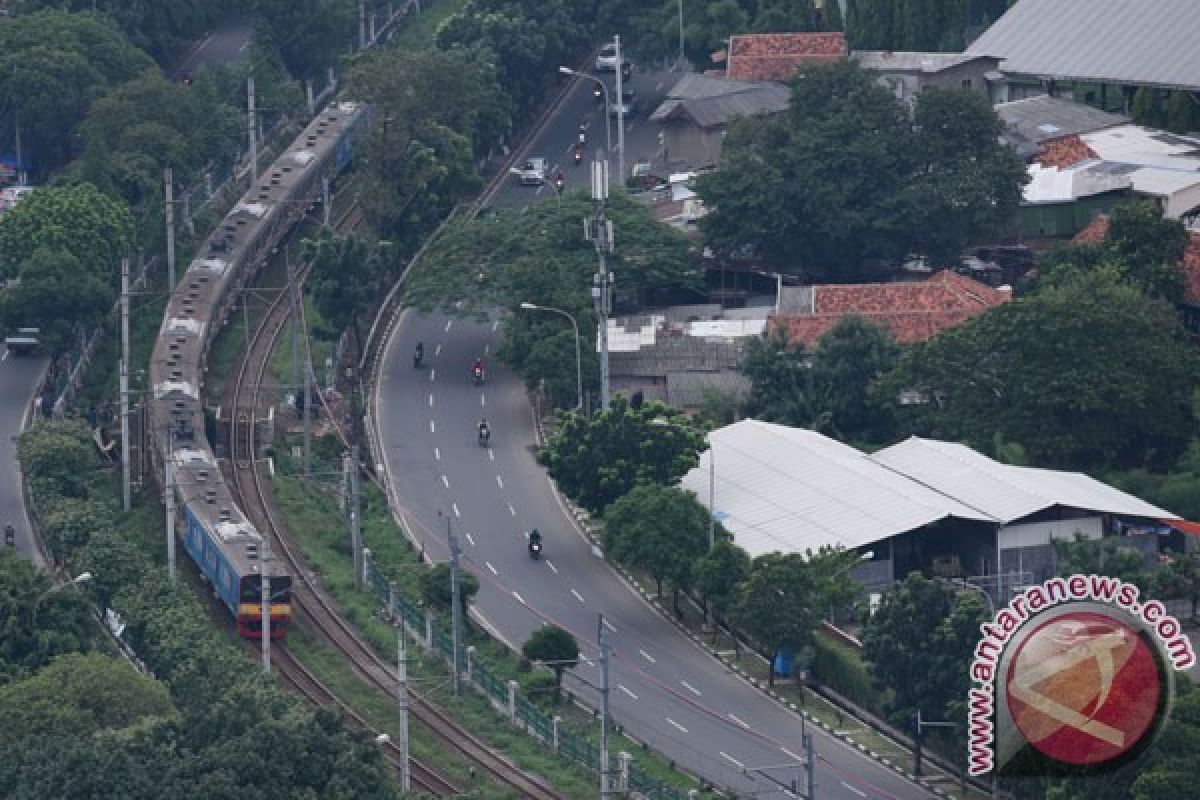 Jalur ganda Maja-Serpong sibuk, Kalimaya siang dibatalkan