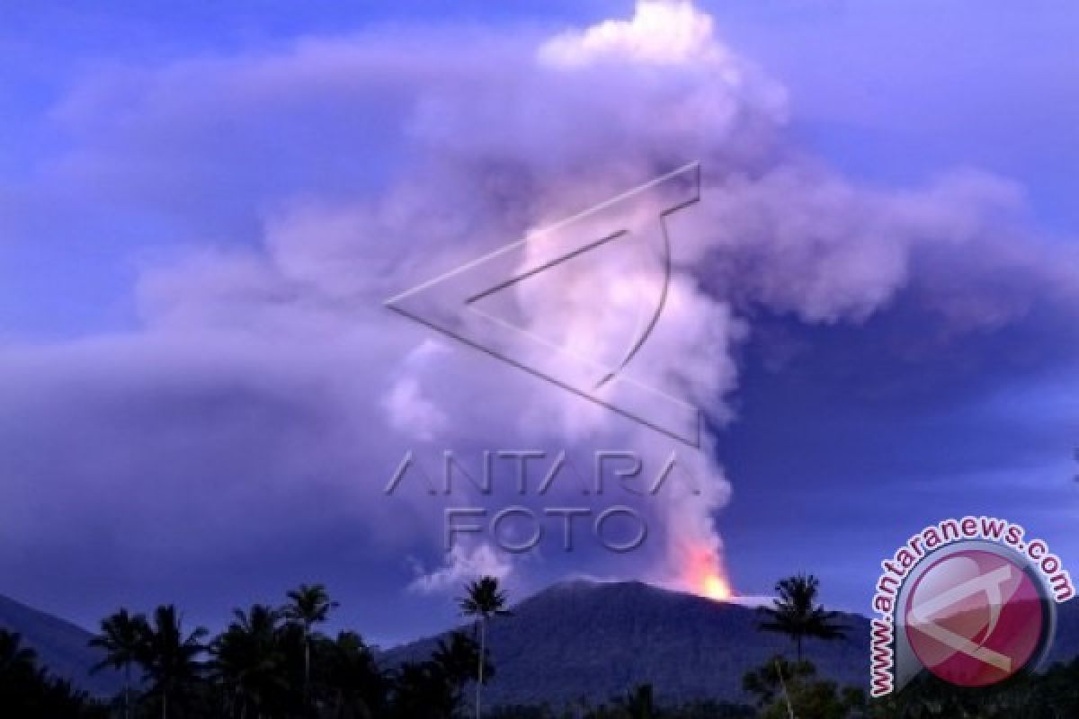 Tujuh Kecamatan Minahasa Tenggara Terdampak Abu Soputan 