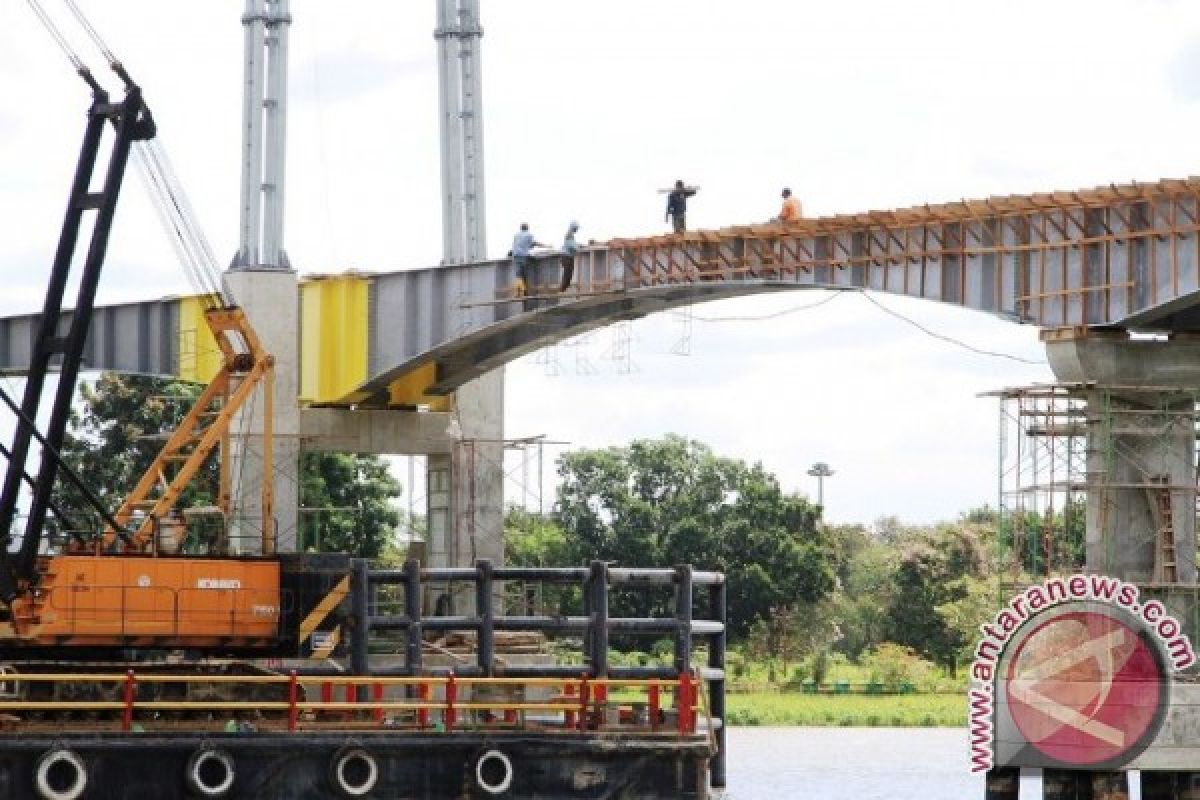 Pengerjaan Jembatan Kumala Memasuki Tahap Pengecoran Lantai  