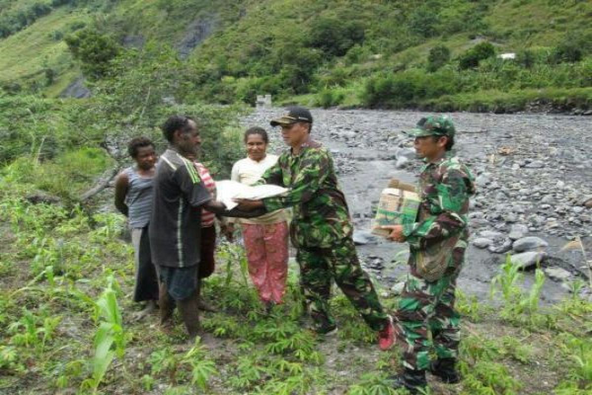 Kodam Cenderawasih beri bantuan untuk korban bencana di Tolikara 