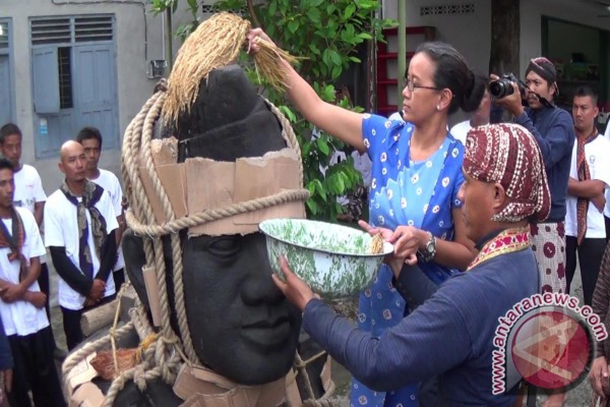 Keraton Yogyakarta pindahkan patung Sultan HB IX