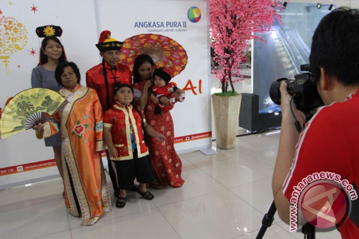 Batik bernuansa merah diburu konsumen