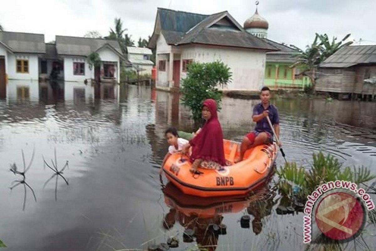 33 Keluarga Korban Banjir Dievakuasi