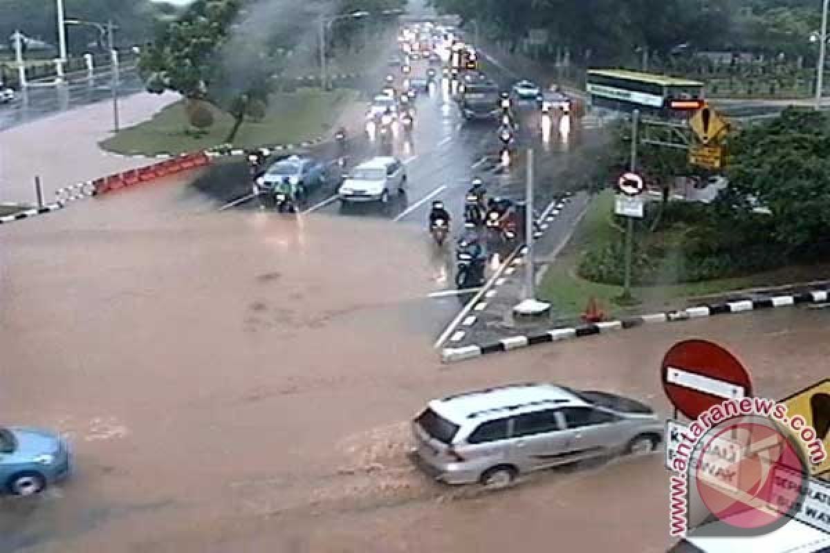 Wilayah barat Jabodetabek berpotensi hujan lebat