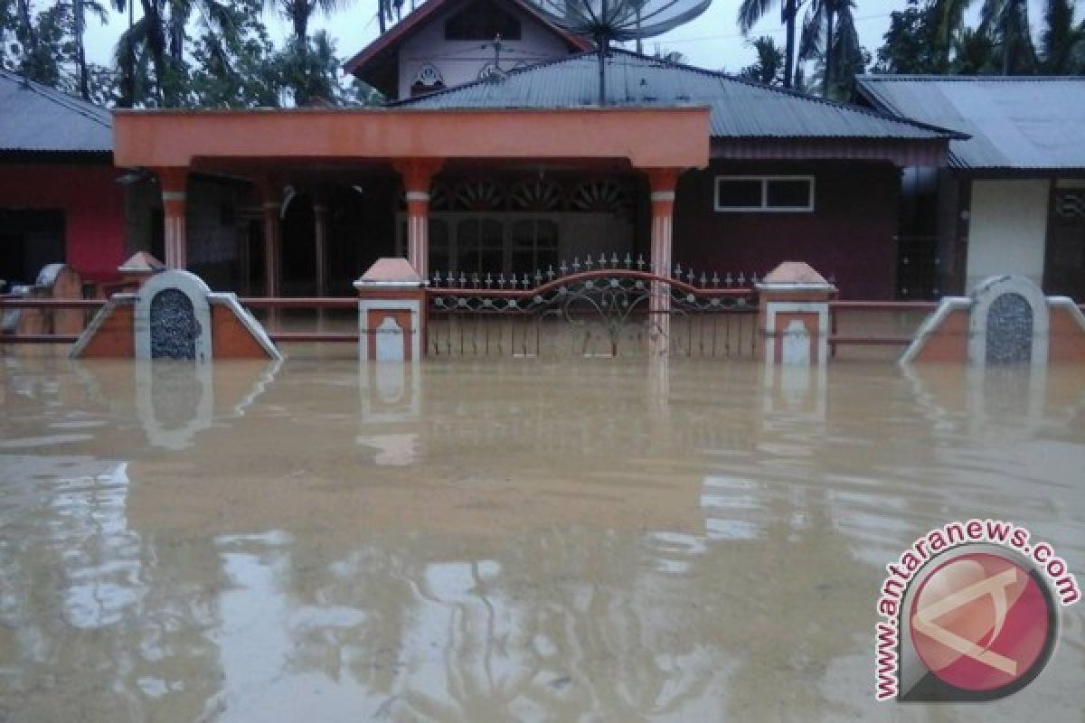 Pemkab Solok Selatan Antisipasi Penyakit Pascabanjir